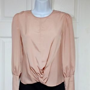 Katiek built in front knot top